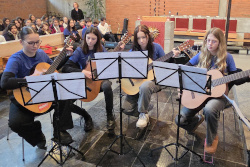 Ein Winter voller Klänge – Weihnachtskonzert der Musikklassen